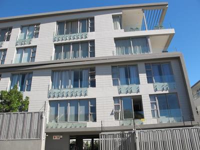 Apartment / Flat For Rent in Green Point, Cape Town