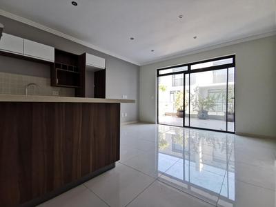Apartment / Flat For Sale in Bloubergrant, Cape Town