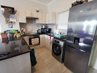 Apartment / Flat For Rent in Table View, Cape Town
