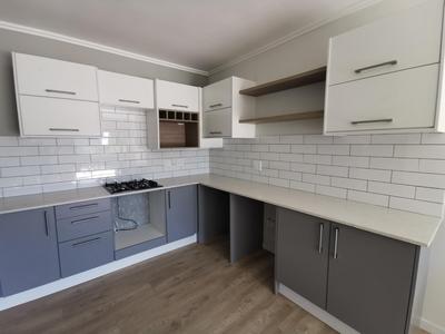Apartment / Flat For Rent in Flamingo Vlei, Cape Town