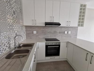 Apartment / Flat For Rent in Flamingo Vlei, Cape Town