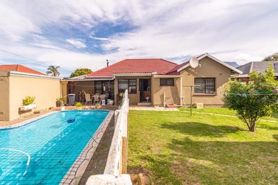House For Sale in Kenwyn, Cape Town